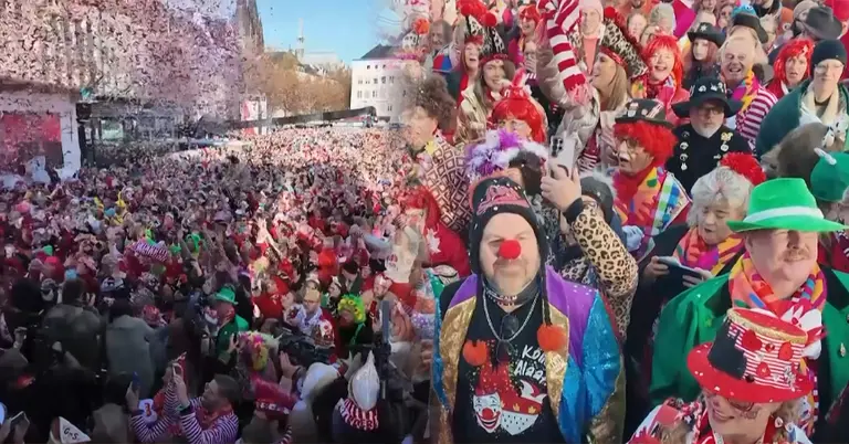 কোলন কার্নিভালের জাঁকজমকপূর্ণ আয়োজন